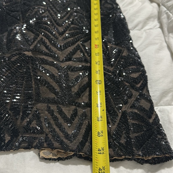 Dress The Population Emery Sequined Scoopback Dress in Black Jeweled Size XS - Picture 15 of 16